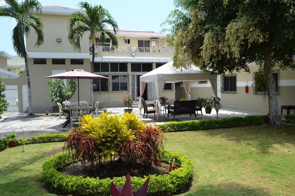 Urdesa Suites Hotel Guayaquil Exterior foto